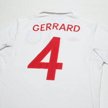 Load image into Gallery viewer, 2009/10 Gerrard #4 England Vintage Umbro Home Football Shirt (S) WC 2010 (38)8