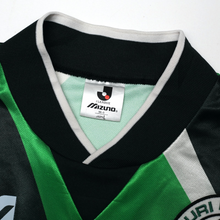 Load image into Gallery viewer, 1995/96 Verdy Kawasaki Vintage Mizuno Home Football Shirt (M)11