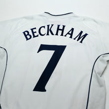 Load image into Gallery viewer, 2001/03 Beckham #7 England Vintage Umbro Home Greece Football Shirt (M)12
