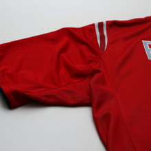 Load image into Gallery viewer, 2004/06 Beckham #7 England Vintage Umbro Away Football Shirt (L) EURO 200412