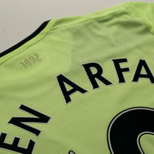 Load image into Gallery viewer, 2012/13 Ben Arfa #10 Newcastle United Vintage PUMA Third Football Shirt (M)12