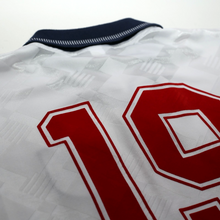 Load image into Gallery viewer, 1990/92 Gascoigne #19 England Retro Umbro Home Football Shirt (L) Italia 9011