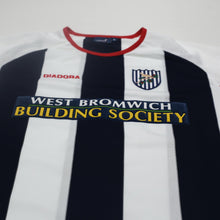 Load image into Gallery viewer, 2003/04 West Brom Vintage Diadora L/S Home Football Shirt (L)3