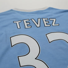Load image into Gallery viewer, 2009/10 Tevez #32 Manchester City Vintage Umbro Home Football Shirt (L) 4412