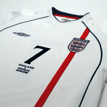 Load image into Gallery viewer, 2001/03 Beckham #7 England Vintage Umbro Home Greece Football Shirt (M)3
