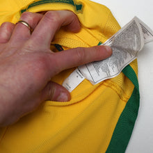 Load image into Gallery viewer, 2006/08 Kaka #8 Brazil Vintage Nike World Cup 06 Home Football Shirt (M)15