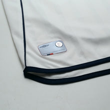 Load image into Gallery viewer, 2001/03 Beckham #7 England Vintage Umbro Home Greece Football Shirt (XL)9