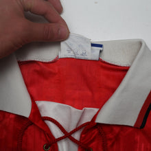 Load image into Gallery viewer, 1992/94 Cantona #7 Manchester United Vintage Umbro Home Football Shirt (S)17