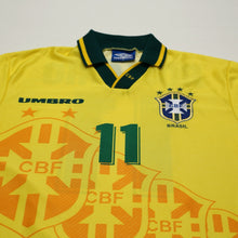 Load image into Gallery viewer, 1994/97 Romario #11 Brazil Vintage Umbro Home Football Shirt (M)3