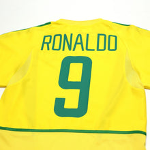 Load image into Gallery viewer, 2002/04 Ronaldo #9 Brazil Vintage Nike Home Football Shirt (S)8