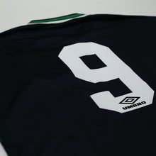 Load image into Gallery viewer, 1994/96 Van Hooijdonk #9 Celtic Vintage Umbro Away Football Shirt (L)12