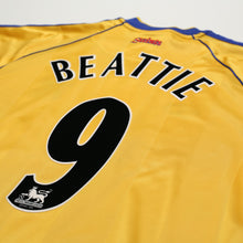 Load image into Gallery viewer, 2002/04 Beattie #9 Southampton Vintage Saints Away Football Shirt (M)10