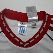 Load image into Gallery viewer, 1991 Robson #7 Manchester United Retro adidas Cup Winners Cup Football Shirt (M)15