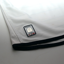 Load image into Gallery viewer, 2003/05 Gerrard #4 England Vintage Umbro Home Football Shirt (M) EURO 20049