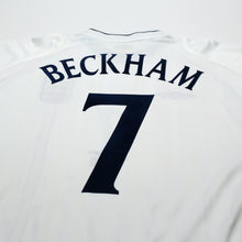Load image into Gallery viewer, 2001/03 Beckham #7 England Vintage Umbro Home Greece Football Shirt (XL)11