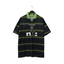 Load image into Gallery viewer, 1999/00 Viduka #36 Celtic Vintage Umbro Away Football Shirt (XL)1