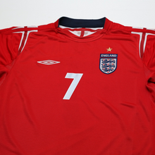 Load image into Gallery viewer, 2004/06 Beckham #7 England Vintage Umbro Away Football Shirt (L) EURO 20042