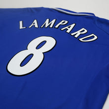 Load image into Gallery viewer, 2001/03 Lampard #8 Chelsea Vintage Umbro Home Football Shirt (XL)11