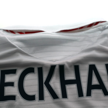 Load image into Gallery viewer, 2005/07 Beckham #7 England Vintage Umbro Home Football Shirt (L) WC 200612