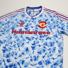 Load image into Gallery viewer, 2020/21 Manchester United Human Race adidas Football Shirt (M)2
