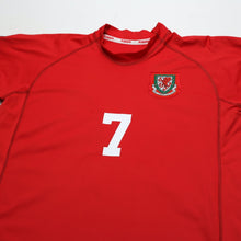 Load image into Gallery viewer, 2000/02 Earnshaw #7 Wales Vintage Kappa Home Football Shirt (M/L)2