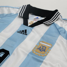 Load image into Gallery viewer, 1998/99 Batistuta #9 Argentina Vintage adidas Home Football Shirt (XL) WC 98