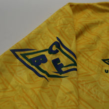 Load image into Gallery viewer, 1991/93 Brazil Vintage Umbro Home Football Shirt (L)10