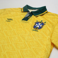 Load image into Gallery viewer, 1991/93 Brazil Vintage Umbro Home Football Shirt (L)4
