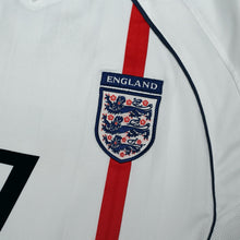 Load image into Gallery viewer, 2001/03 Beckham #7 England Vintage Umbro Home Greece Football Shirt (M)9