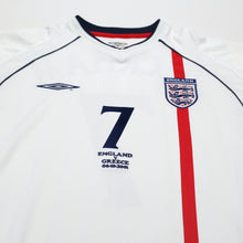 Load image into Gallery viewer, 2001/03 Beckham #7 England Vintage Umbro Home Greece Football Shirt (L)3