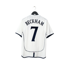 Load image into Gallery viewer, 2001/03 Beckham #7 England Vintage Umbro Home Greece Football Shirt (M)1