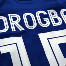 Load image into Gallery viewer, 2003/05 Drogba #15 Chelsea Vintage Umbro UCL Home Football Shirt (XL)13