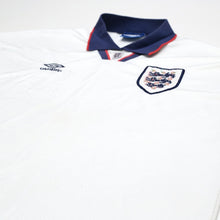 Load image into Gallery viewer, 1993/95 England Vintage Umbro Home Football Shirt (XL)4