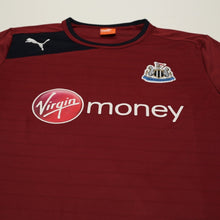 Load image into Gallery viewer, 2012/13 Ben Arfa #10 Newcastle United Vintage PUMA Away Football Shirt (L)3