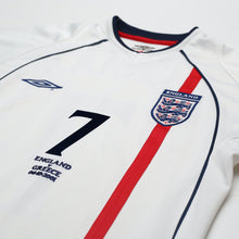 Load image into Gallery viewer, 2001/03 Beckham #7 England Vintage Umbro Home Greece Football Shirt (S) WC 20024