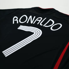 Load image into Gallery viewer, 2021/22 Ronaldo #7 Manchester United adidas Teamgeist Football Shirt (L)11