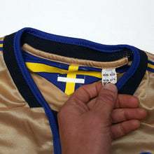 Load image into Gallery viewer, 2004/05 Ibrahimovic #10 Sweden Vintage Umbro Centenary Football Shirt (M/L)19