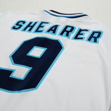 Load image into Gallery viewer, 1995/97 Shearer #9 England Retro Umbro Football Shirt (L) Euro 96 Netherlands8