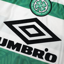 Load image into Gallery viewer, 1997/99 Larsson #7 Celtic Vintage Umbro Home Football Shirt (XL)6