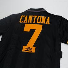 Load image into Gallery viewer, 1993/95 Cantona #7 Manchester United Vintage Umbro Away Football Shirt (S)