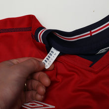 Load image into Gallery viewer, 2002/04 Rooney #23 England Vintage Umbro Away Debut Football Shirt XL Australia13