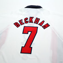 Load image into Gallery viewer, 1997/99 Beckham #7 England Vintage Umbro Home Football Shirt (L/XL) WC 19986