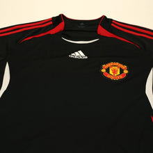 Load image into Gallery viewer, 2021/22 Ronaldo #7 Manchester United adidas Teamgeist Football Shirt (M)3