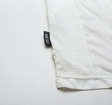Load image into Gallery viewer, 1999/01 BECKHAM #7 England Vintage Umbro Home Football Shirt (XL) Euro 2000