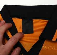 Load image into Gallery viewer, 1995/96 BULL #9 Wolverhampton Wanderers Vintage Nutmeg Home Football Shirt (S)