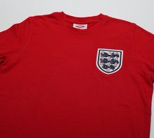 Load image into Gallery viewer, 1970 Bobby MOORE #6 England Vintage Umbro Away Football Shirt (M) West Ham Utd (2)