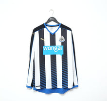 Load image into Gallery viewer, 2015/16 NEWCASTLE UNITED Vintage PUMA Long Sleeve Home Football Shirt (L)
