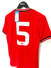 Load image into Gallery viewer, 1985 McGRATH #5 Manchester United adidas Originals FA Cup Football Shirt S BNWT