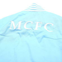 Load image into Gallery viewer, 2010/12 Manchester City Vintage Umbro Football Walkout Jacket Track Top (S)