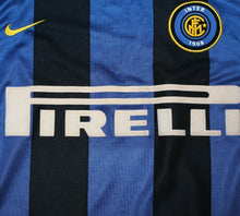 Load image into Gallery viewer, 2000/01 VIERI #32 Inter Milan Vintage Nike Home Football Shirt Jersey (S/M)